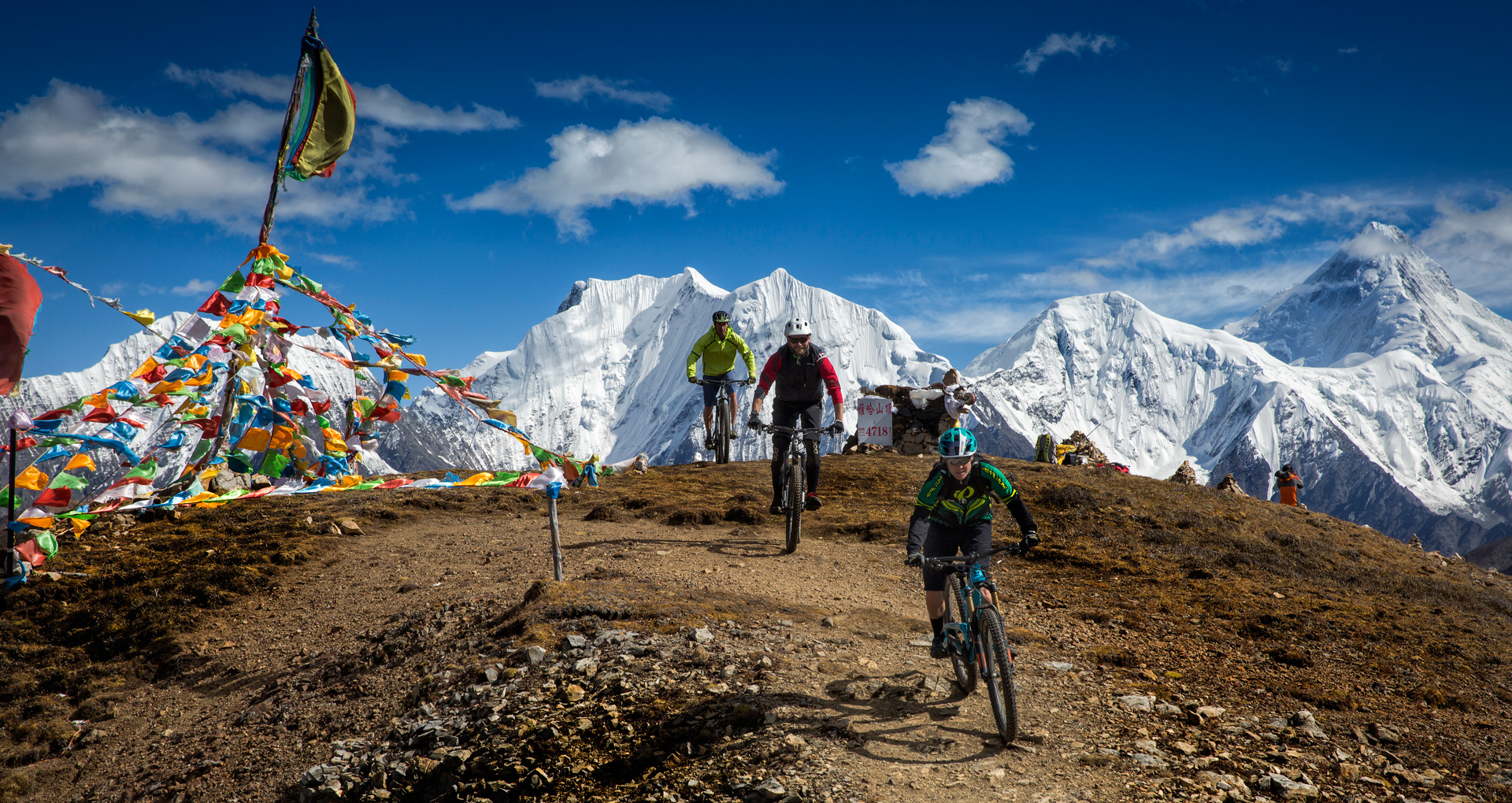 Yala Pass in Tibet